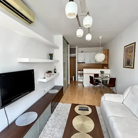Lu 3 Apartment